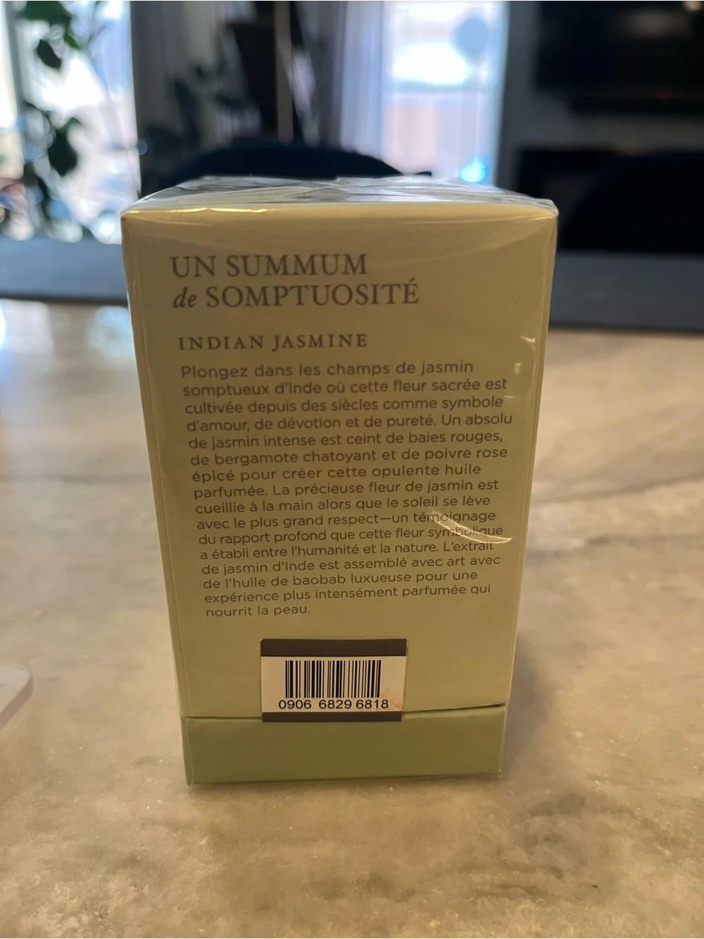 NEST FRAGRANCES Indian Jasmine Perfume Oil - Picture 3 of 4